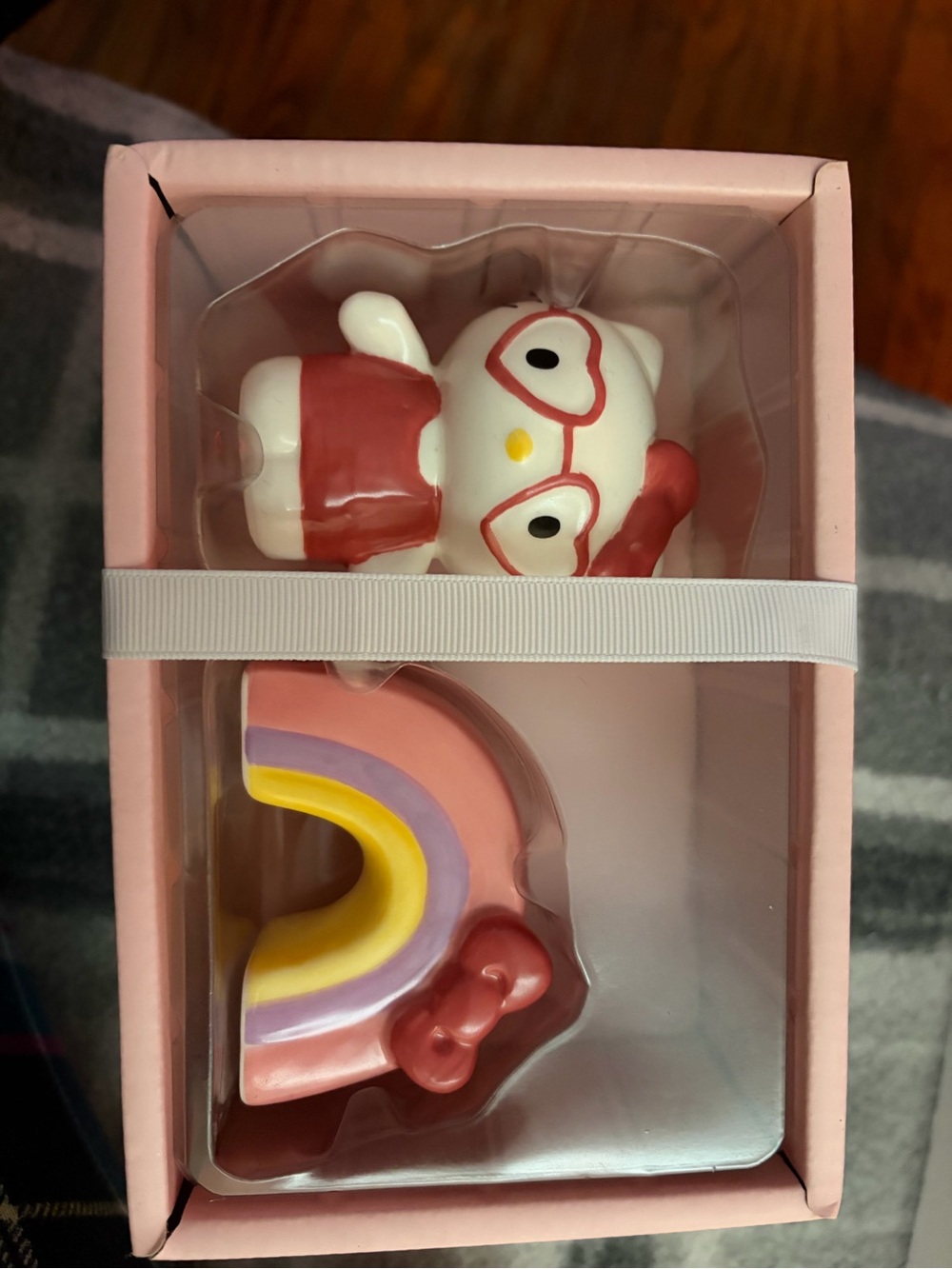 Hello Kitty, salt and pepper shakers
